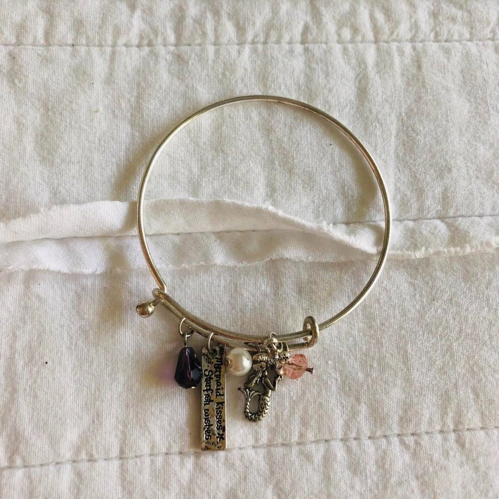 Silver bangle